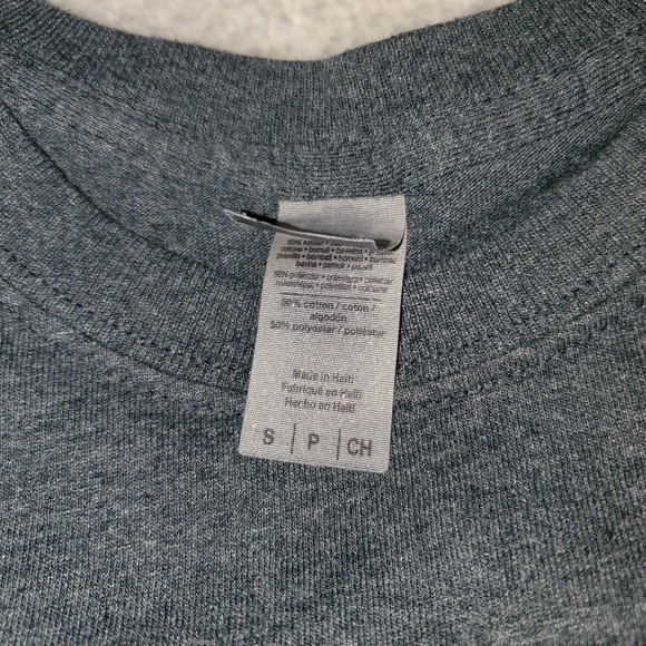 Womens Size Small. Rolling Stone t-shirt.  Gray - Picture 3 of 4